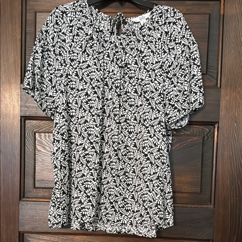 Croft & Barrow Black and White Relaxed Blouse